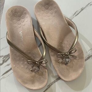 Vionic Gold and Tan Sandals with Metallic Finish